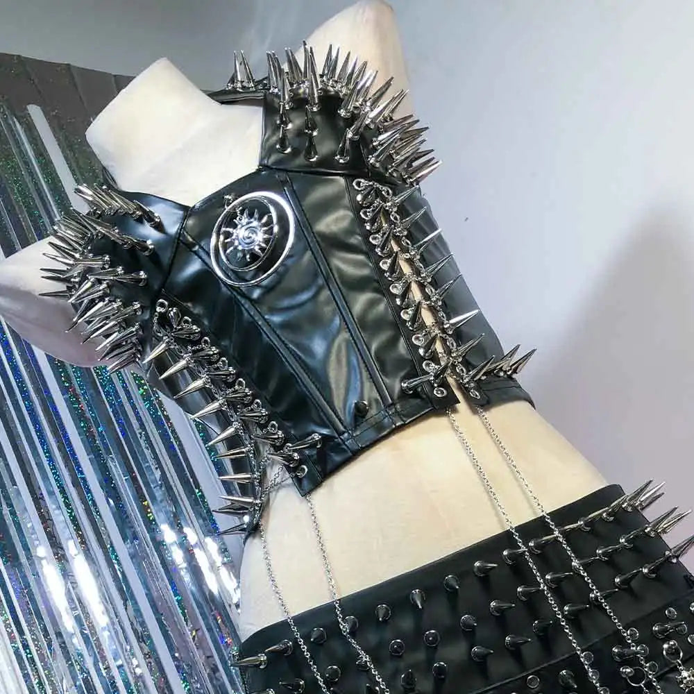 Goth Tops Gothic Tank Scene Women's with Spikes Boho 90s Spiked Emo Clothing Grunge Punk Rock Clothes Y2K T-shirt Festival Bra