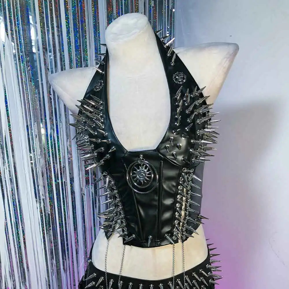 Goth Tops Gothic Tank Scene Women's with Spikes Boho 90s Spiked Emo Clothing Grunge Punk Rock Clothes Y2K T-shirt Festival Bra