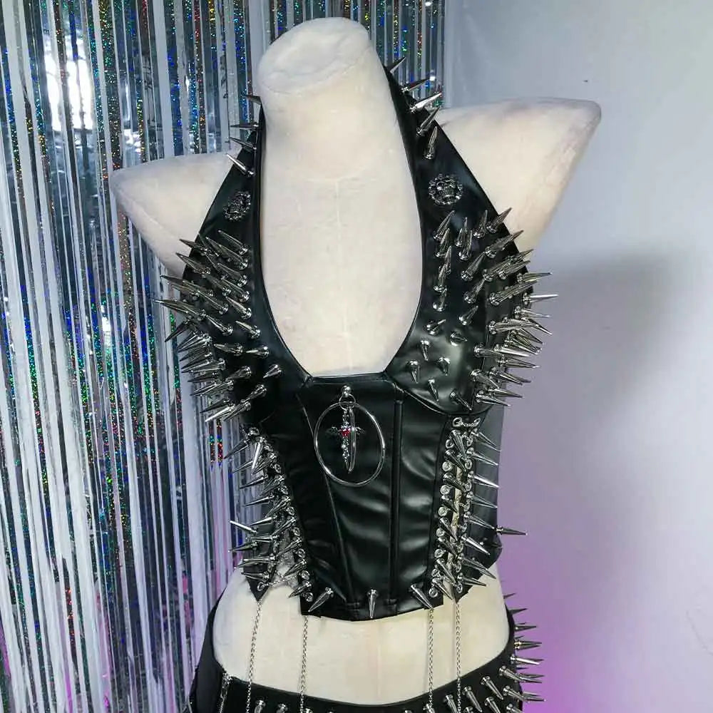 Goth Tops Gothic Tank Scene Women's with Spikes Boho 90s Spiked Emo Clothing Grunge Punk Rock Clothes Y2K T-shirt Festival Bra