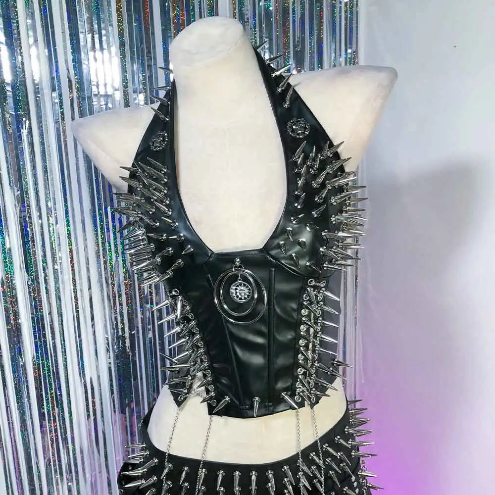 Goth Tops Gothic Tank Scene Women's with Spikes Boho 90s Spiked Emo Clothing Grunge Punk Rock Clothes Y2K T-shirt Festival Bra
